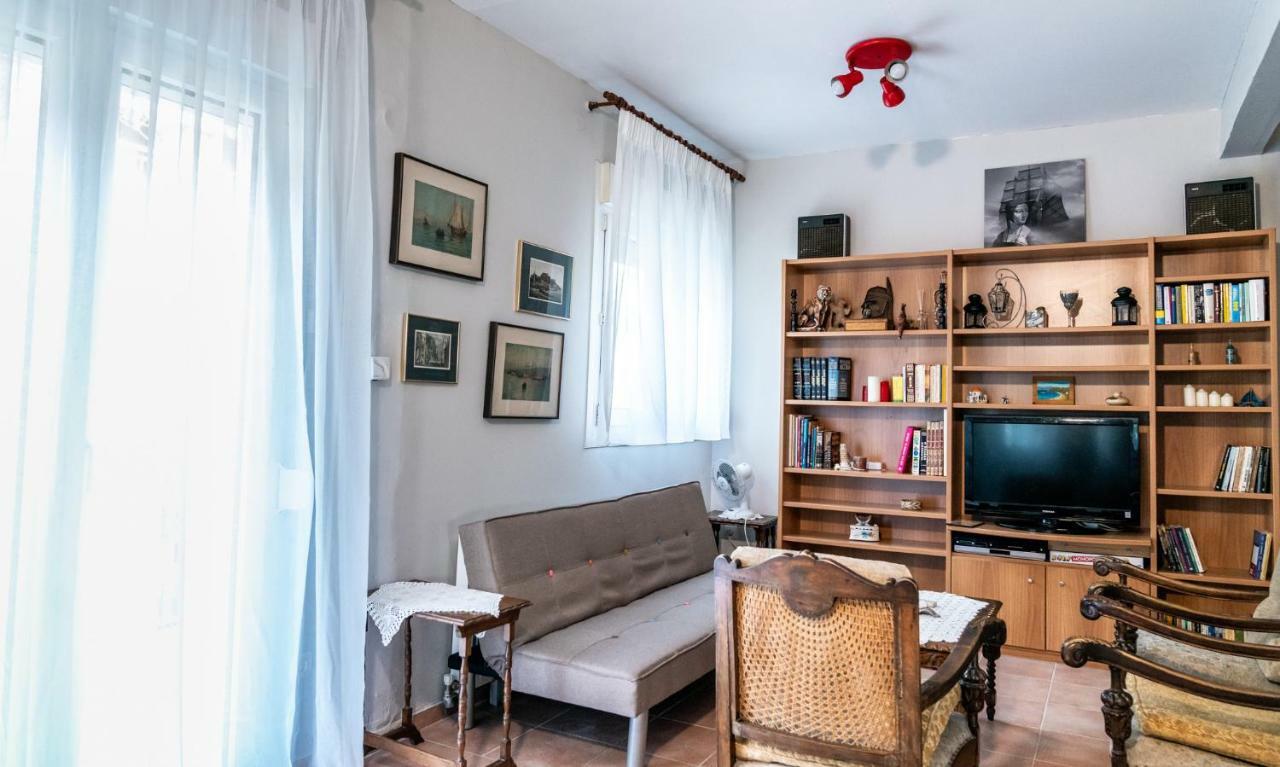 Next To The Sea - Apartment Agía Triás Dış mekan fotoğraf